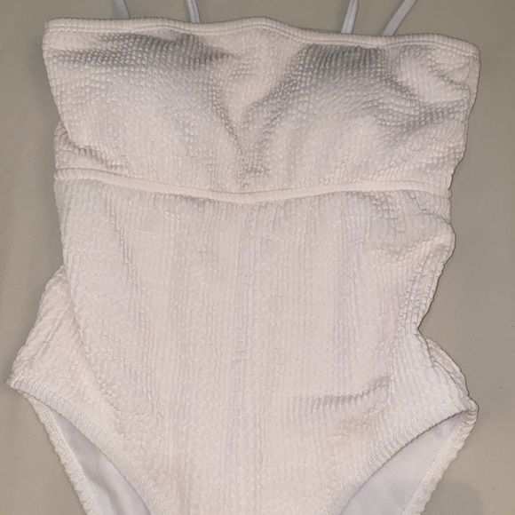 One piece beige swimsuit - Picture 4 of 4